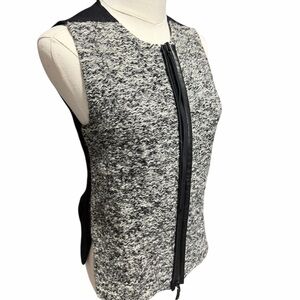Calvin Klein Wool Blend  Gray Textured Zip-Up Vest Sz Small